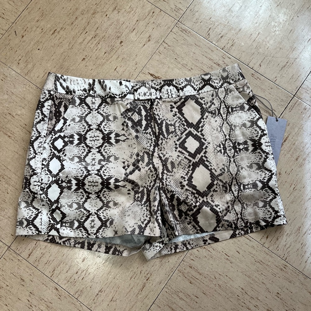 NWT python, print Jennifer Lopez shorts